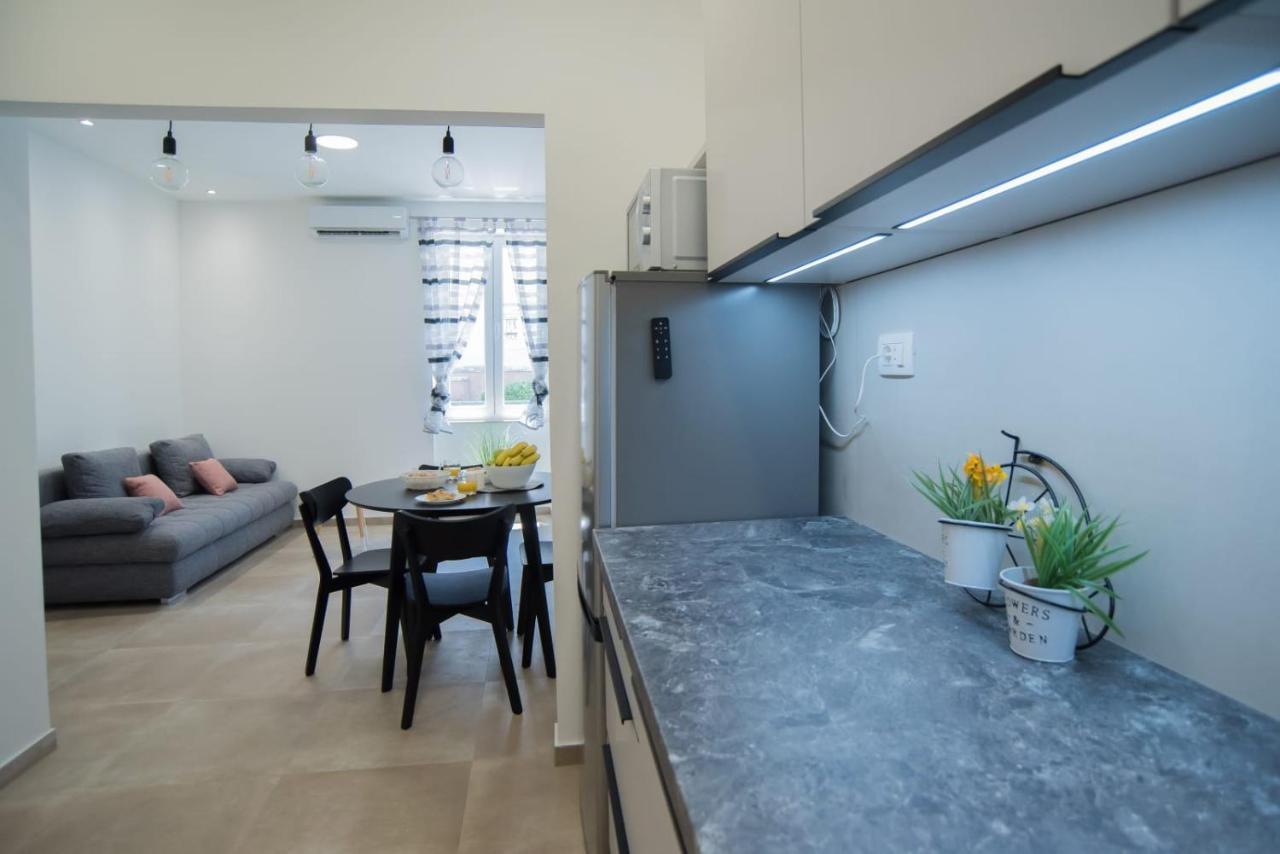 Ita&Toni Apartment สปลิท ภายนอก รูปภาพ